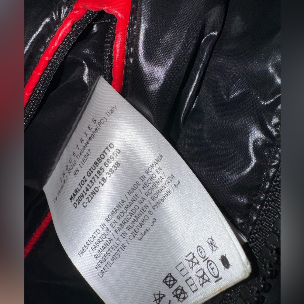 MONCLER JACKET - Picture 9 of 10